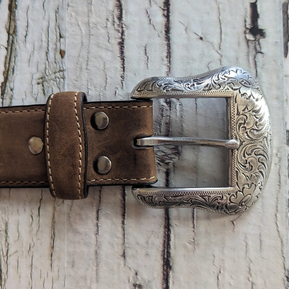Nocona Western Genuine Leather Belt with Silver Toned Conchos Size 34 - Picture 6 of 11